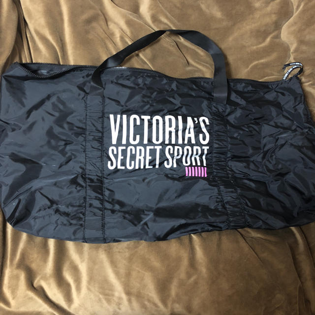 Victoria's Secret(ヴィクトリアズシークレット)のVICTORIA SECRET SPORT バッグ レディースのバッグ(ボストンバッグ)の商品写真