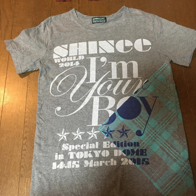 SHINee(シャイニー)のSHINee2015年 東京ドーム公演 Tシャツ エンタメ/ホビーのタレントグッズ(アイドルグッズ)の商品写真