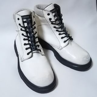 ドクターマーチン(Dr.Martens)の
希少モデル!ドクターマーチン8ホールブーツコレクター必見！白黒


(ブーツ)