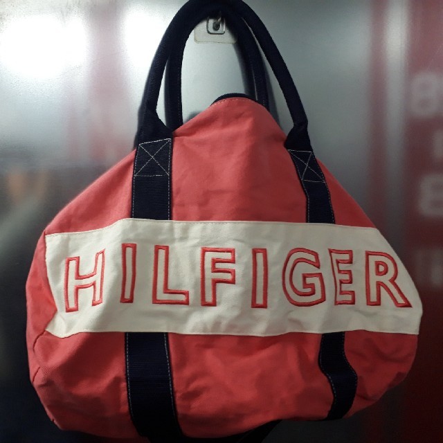 TOMMY HILFIGER(トミーヒルフィガー)のkurotora様専用TOMMY HILFIGER　ボストンバッグ レディースのバッグ(ボストンバッグ)の商品写真