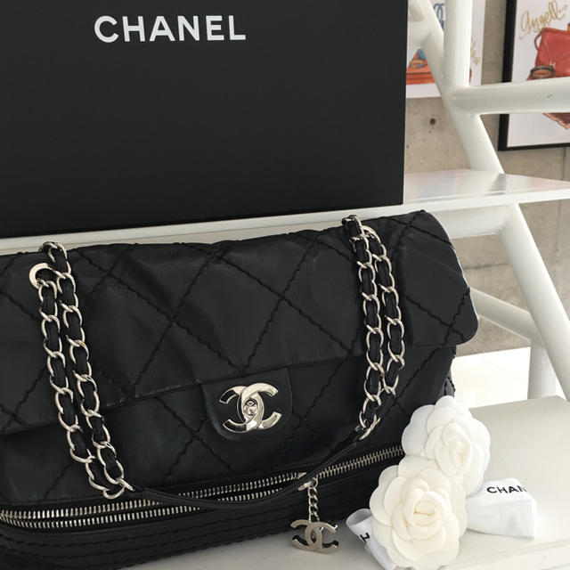 CHANEL(シャネル)の超美品 シャネル 正規品 チェーンバッグ♡ご専用品♡ レディースのバッグ(ショルダーバッグ)の商品写真