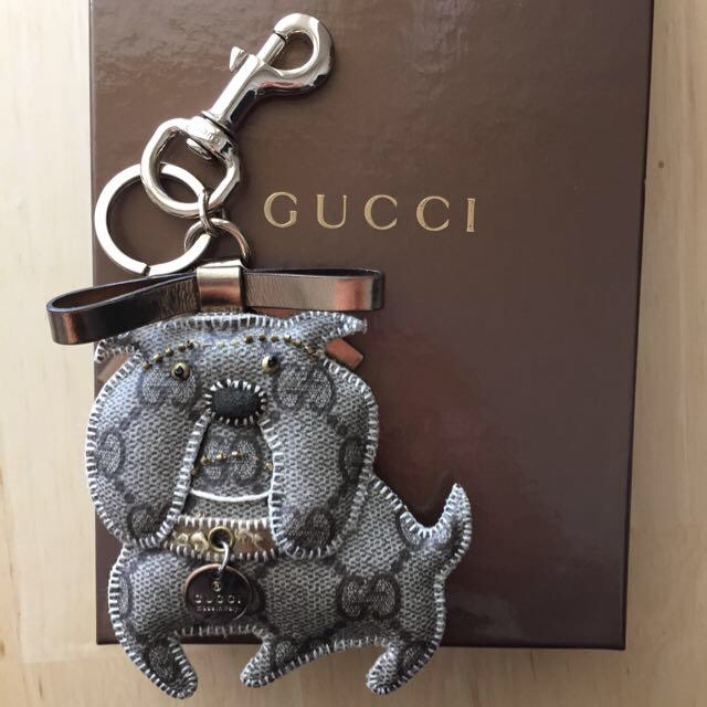GUCCI - GUCCI グッチョリ ♡ ブルドッグの通販 by YUKIP's shop GUCCI - GUCCI グッチョリ ♡ ブルドッグの通販 by YUKIP's shop