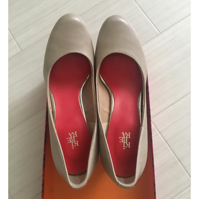 キビラ ベージュパンプス レディースの靴/シューズ(ハイヒール/パンプス)の商品写真