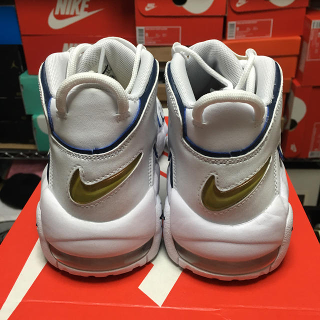 NIKE - 日本未発売 NIKE AIR MORE UPTEMPO GS モアテン 白 金の通販 by
