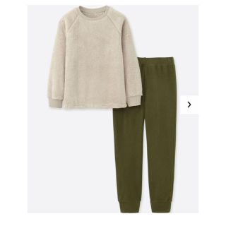 ユニクロ(UNIQLO)の♡たいまさmama♡様専用☆ユニクロ☆BOYSフラッフィーフリースセット１２０(パジャマ)