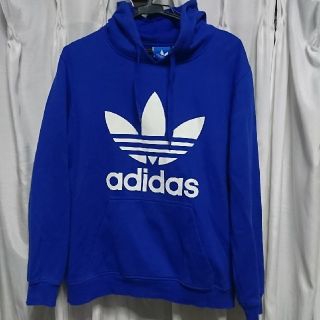 アディダス(adidas)のadidasパーカー(パーカー)