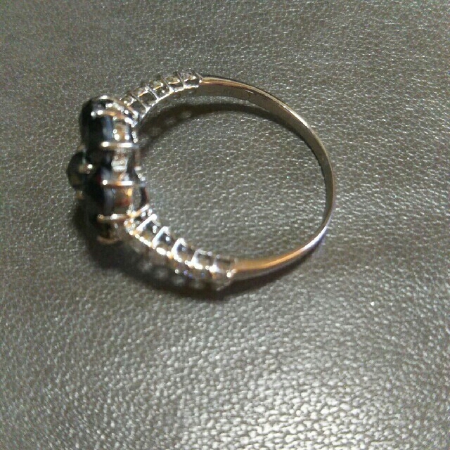 2カラット天然ブラックダイヤリングキーちゃん様専用 レディースのアクセサリー(リング(指輪))の商品写真