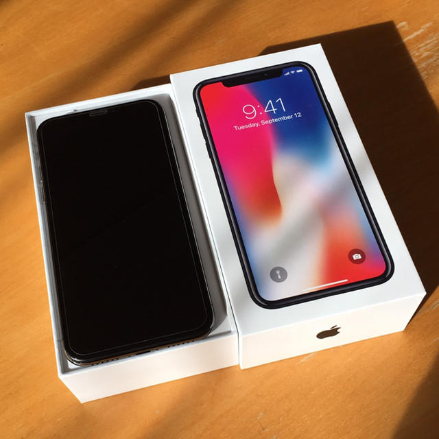 爆買い！ iPhone - Apple iPhone X 256GB スペースグレイ SIMフリー版 ...