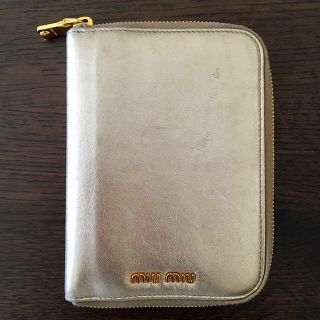 ミュウミュウ(miumiu)のmiumiu手帳カバー 6穴 ゴールド(その他)