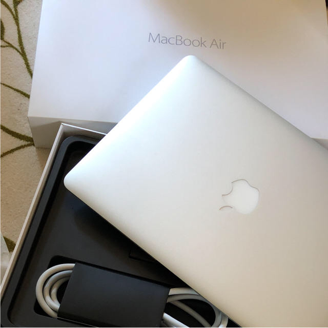 Apple - MacBook Air 13-inch Early 2015
