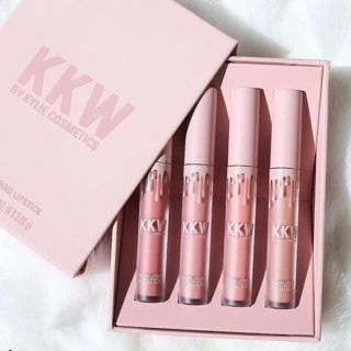 カイリーコスメティックス(Kylie Cosmetics)の★KKW★ Kylie Cosmetics★４本セット★クリームリキッドリップ(口紅)