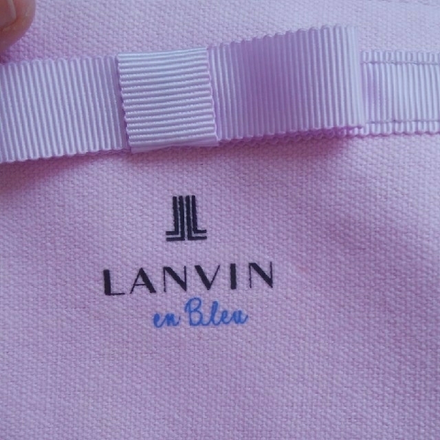 LANVIN en Bleu(ランバンオンブルー)のLANVIN the Blue　ポーチ　未使用品　送料無料 レディースのファッション小物(ポーチ)の商品写真