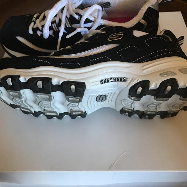 SKECHERS(スケッチャーズ)のSKECHERS スケッチャーズD'Lites  ダッドスニーカー レディースの靴/シューズ(スニーカー)の商品写真