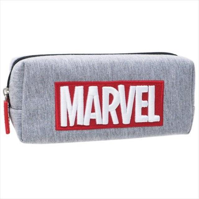 MARVEL ロゴ ツインファスナー ペンケース/グレー インテリア/住まい/日用品の文房具(ペンケース/筆箱)の商品写真