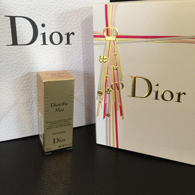 Dior(ディオール)のディオール 1番人気色！ クリスマスコフレ 口紅  #620 完売品 コスメ/美容のベースメイク/化粧品(口紅)の商品写真