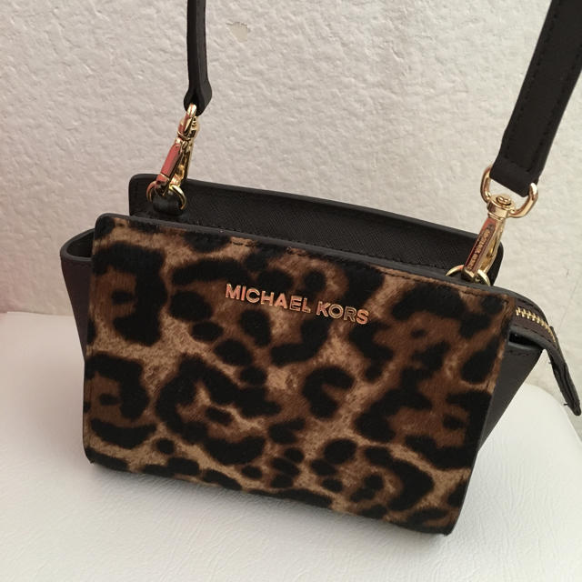 Michael Kors(マイケルコース)のマイケルコース❗️クロスボディ【専用】 レディースのバッグ(ショルダーバッグ)の商品写真