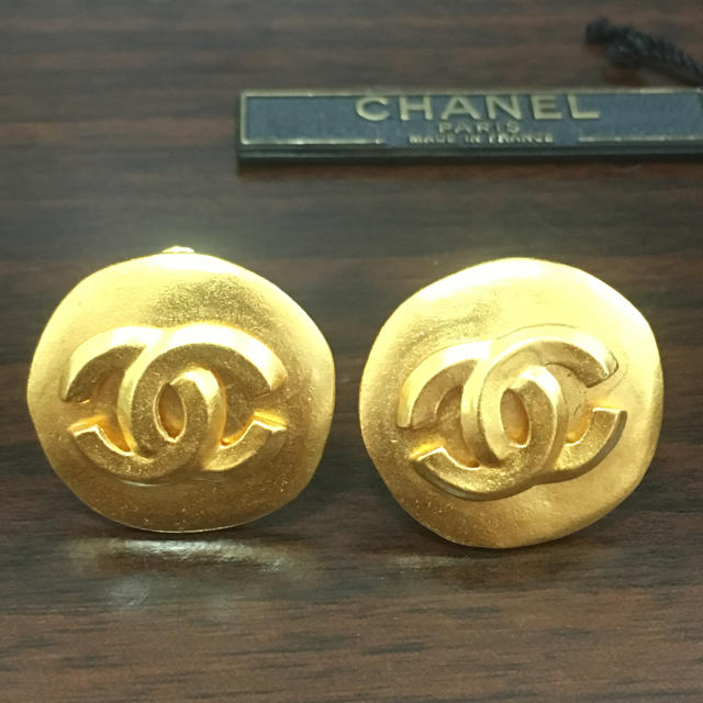 CHANEL - シャネル ゴールド イヤリングの通販 by りぼん's shop｜シャネルならラクマ