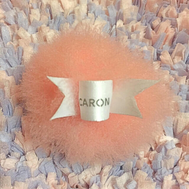 CARON(キャロン)のCARON キャロン パフ  コスメ/美容のベースメイク/化粧品(ファンデーション)の商品写真