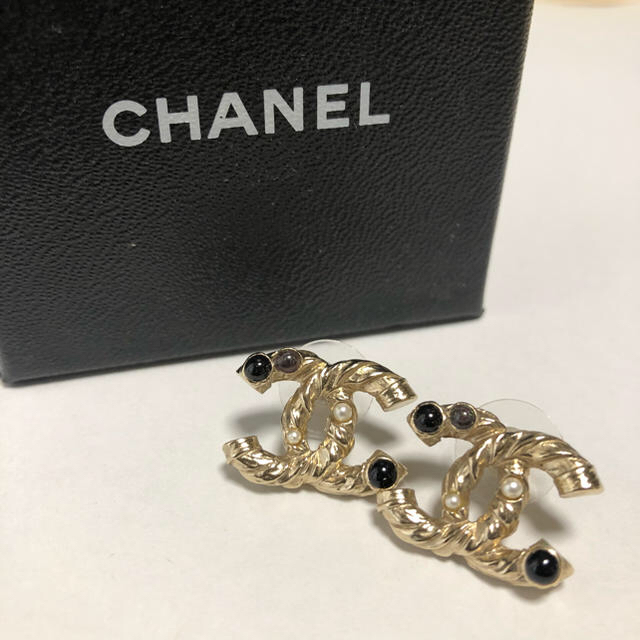 CHANEL ピアス