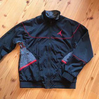 ナイキ(NIKE)の専用！NIKE AJ3 WVN JKT VAULT(ナイロンジャケット)