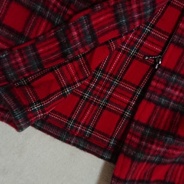 一枚仕立て フリースコート サイズM タータンチェック赤 レディースのジャケット/アウター(ロングコート)の商品写真