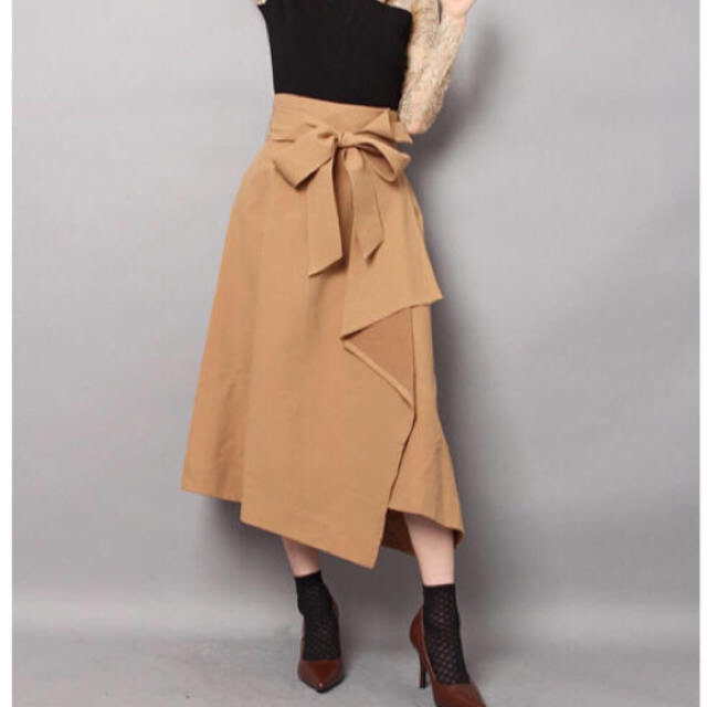 FRAY I.D(フレイアイディー)のフレイアイディー ベージュラップ風スカート レディースのスカート(ひざ丈スカート)の商品写真