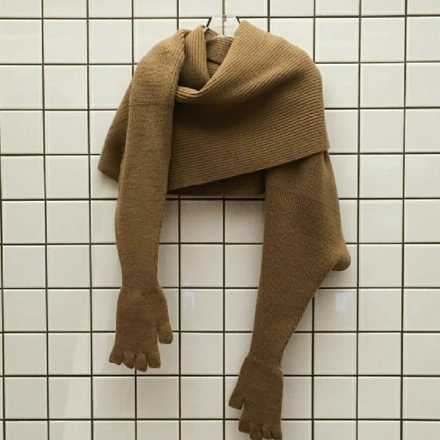 jonnlynx(ジョンリンクス)のfumika uchida wool gloves stole レディースのファッション小物(マフラー/ショール)の商品写真