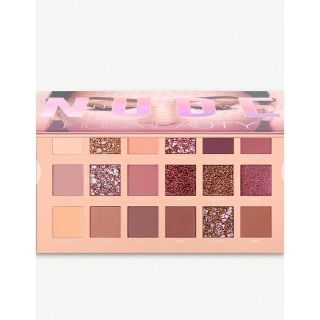 セフォラ(Sephora)の【限定品】新品 HUDA BEAUTY 18 色シャドウパレット(アイシャドウ)