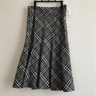 バーバリーブルーレーベル(BURBERRY BLUE LABEL)のバーバリーブルーレーベル ミモレ丈スカート(ひざ丈スカート)