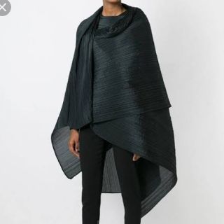 PLEATS PLEASE ISSEY MIYAKE - プリーツプリーズ マダムTモスグリーン