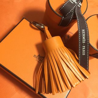 エルメス(Hermes)の21時まで値下げ♡美品♡エルメス カルメン オレンジ♡(キーホルダー)