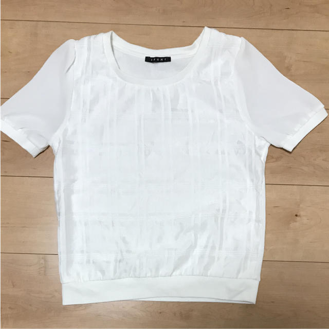 INGNI(イング)のトップス Tシャツ レディースのトップス(Tシャツ(半袖/袖なし))の商品写真