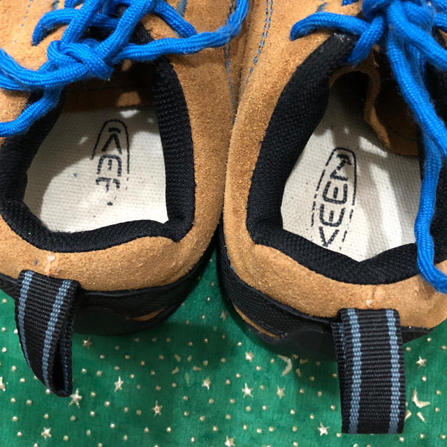 KEEN(キーン)のKEEN持ち運びに便利な袋付き！ジャスパー US7 レディースの靴/シューズ(スニーカー)の商品写真