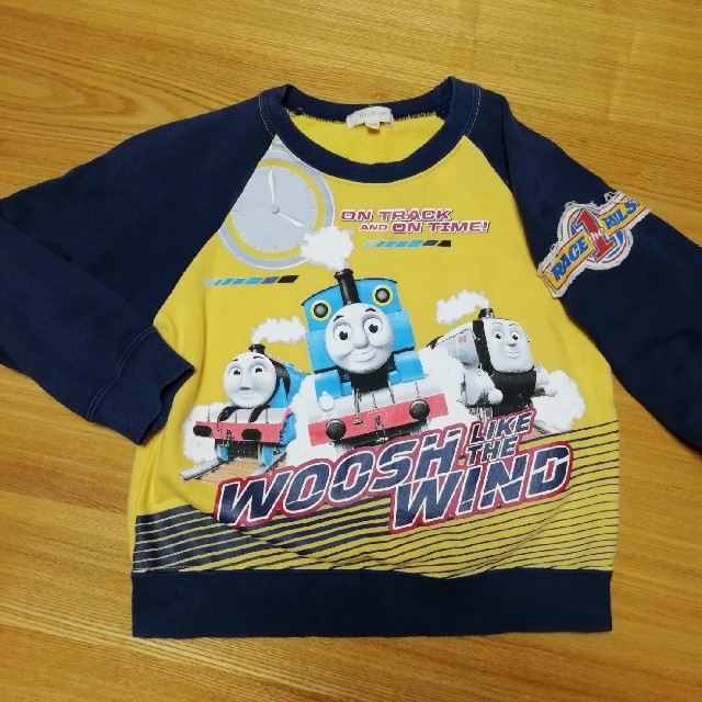 HusHush(ハッシュアッシュ)のトーマス　スウェット　トレーナー　100㎝　HusHush キッズ/ベビー/マタニティのキッズ服男の子用(90cm~)(Tシャツ/カットソー)の商品写真