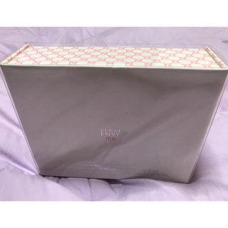 グッチ(Gucci)のGUCCI ENVY me コフレセット 新品未使用本物(香水(女性用))