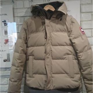 カナダグース(CANADA GOOSE)のカナダグースマクミラン  ベージュ(ダウンジャケット)