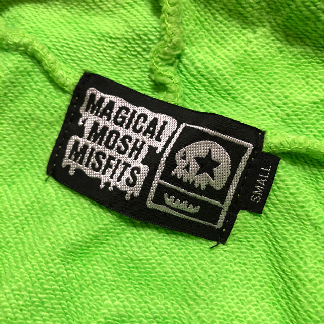 MAGICAL MOSH MISFITS(マジカルモッシュミスフィッツ)のマモミ パーカー メンズのトップス(パーカー)の商品写真