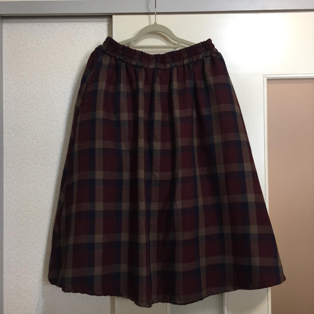 しまむら(シマムラ)のリバーシブル チェックスカート レディースのスカート(ひざ丈スカート)の商品写真