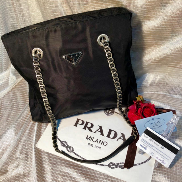 バッグ良品！ PRADA チェーンショルダーバック ギャランティカード付き