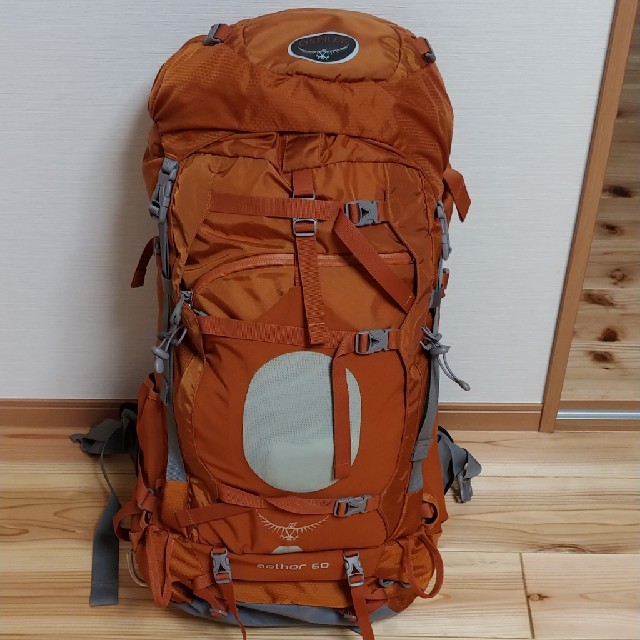 Osprey(オスプレイ)のコウジロウ様専用　オスプレー　イーサー60 スポーツ/アウトドアのアウトドア(登山用品)の商品写真