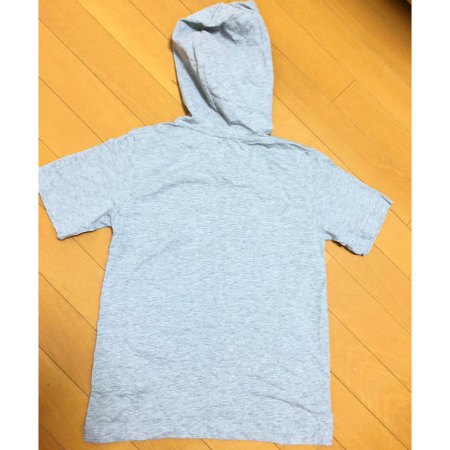 GU(ジーユー)のTシャツ 半袖 HONDA コラボ GU フード 140 キッズ/ベビー/マタニティのキッズ服男の子用(90cm~)(Tシャツ/カットソー)の商品写真