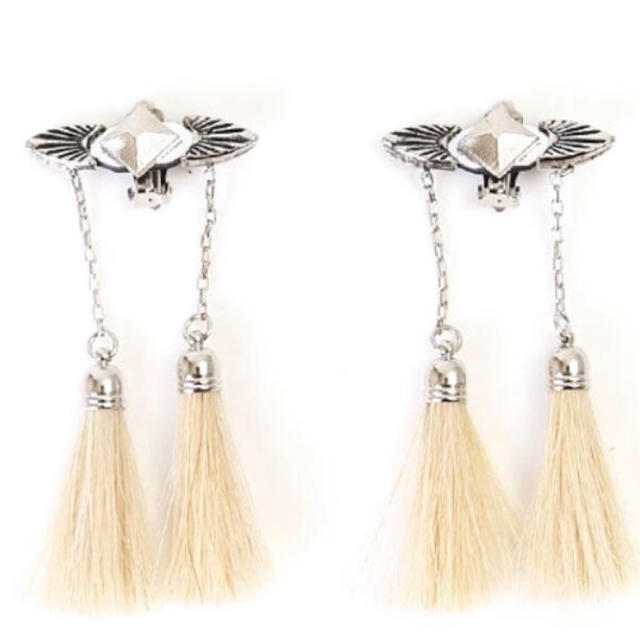 TOGA(トーガ)のTOGA PULLA 　Metal fringe earrings レディースのアクセサリー(イヤリング)の商品写真