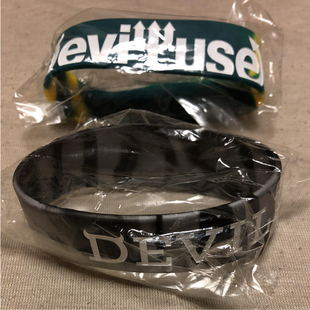 Deviluse(デビルユース)のDeviluse キーホルダー+ラバーバンド エンタメ/ホビーのタレントグッズ(ミュージシャン)の商品写真