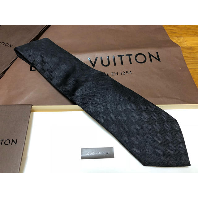 LOUIS VUITTON ネクタイ　黒