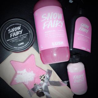 ラッシュ(LUSH)のLUSH SNOWFAIRY CANDY シャワージェル(バスグッズ)