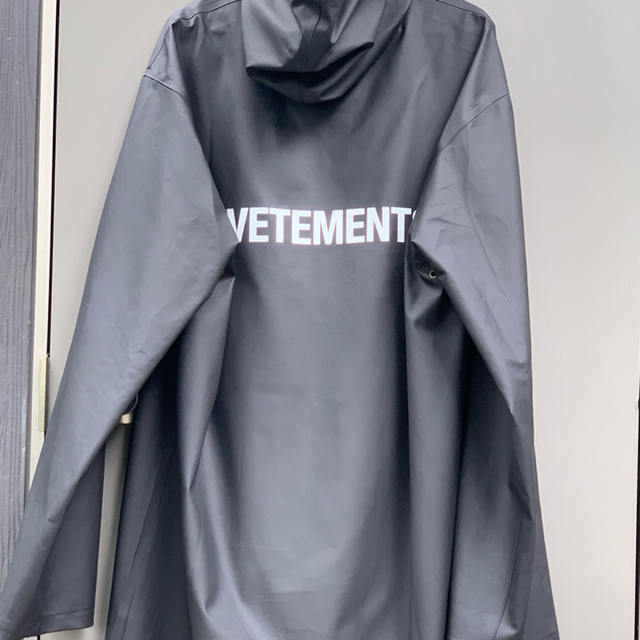 VETEMENTS PVC レインコート