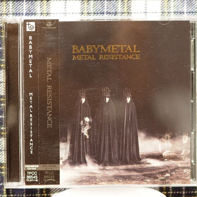 BABYMETAL(ベビーメタル)のBABYMETAL CD エンタメ/ホビーのCD(ポップス/ロック(邦楽))の商品写真