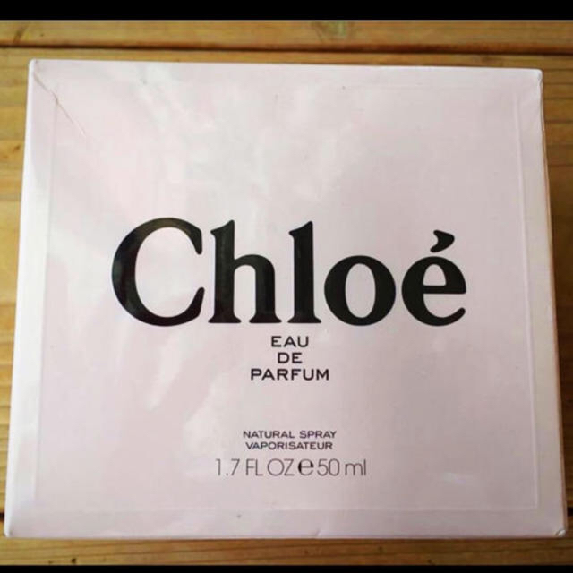 Chloe(クロエ)のクロエ オードパルファム 50ml 新品未開封 香水 Chloe perfume コスメ/美容の香水(香水(女性用))の商品写真