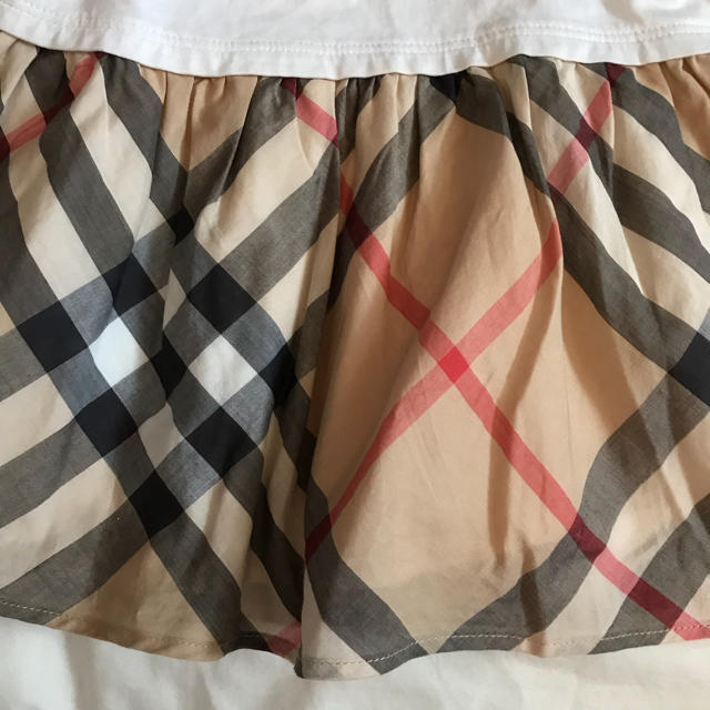 BURBERRY(バーバリー)のバーバリー 4y  100 切り替えワンピース キッズ/ベビー/マタニティのキッズ服女の子用(90cm~)(ワンピース)の商品写真