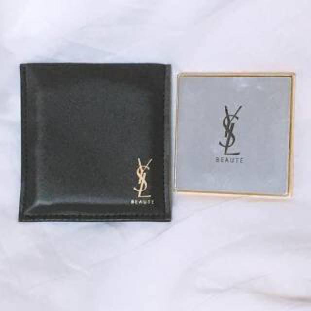 Yves Saint Laurent Beaute(イヴサンローランボーテ)のイヴサンローラン 鏡 レディースのファッション小物(ミラー)の商品写真